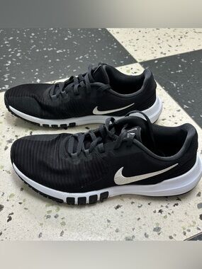 Nike Flex Control 4 Men’s Training Shoes Black White CD0197-002 Size 8